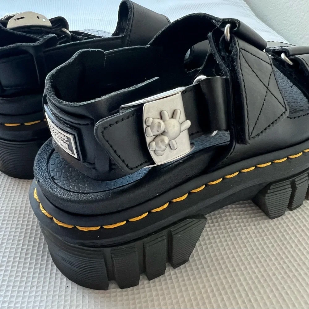 DR. MARTENS X HEAVEN BY MARC JACOBS RICKI 2-STRAP HMJ SANDAL - Picture 6 of 16